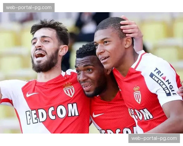 财务简报:欧足联公示,摩纳哥上赛季通过球员交易实现账面盈利 财务简报:欧足联公示,摩纳哥上赛季通过球员交易实现账面盈利